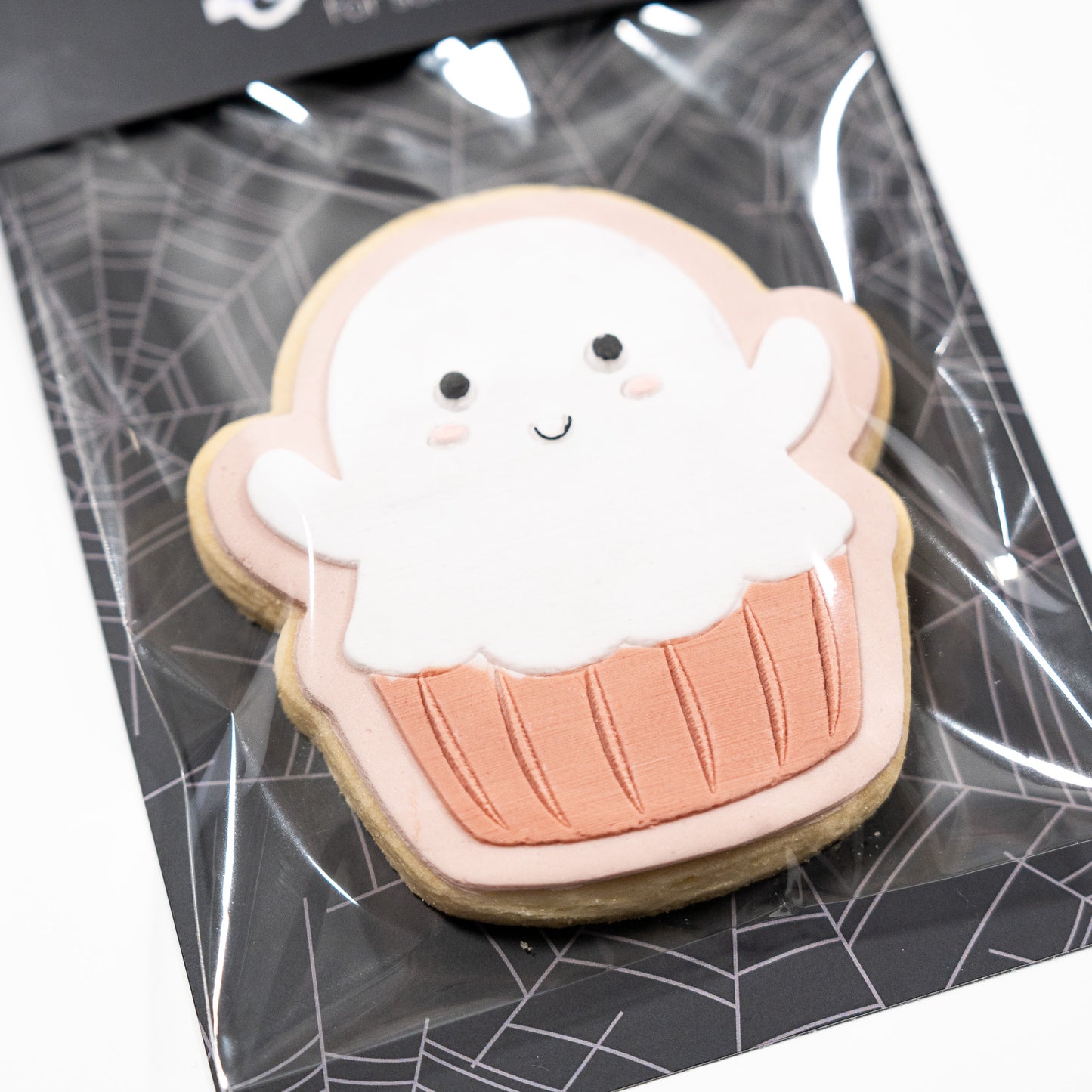 Ghostly Delight - Pink