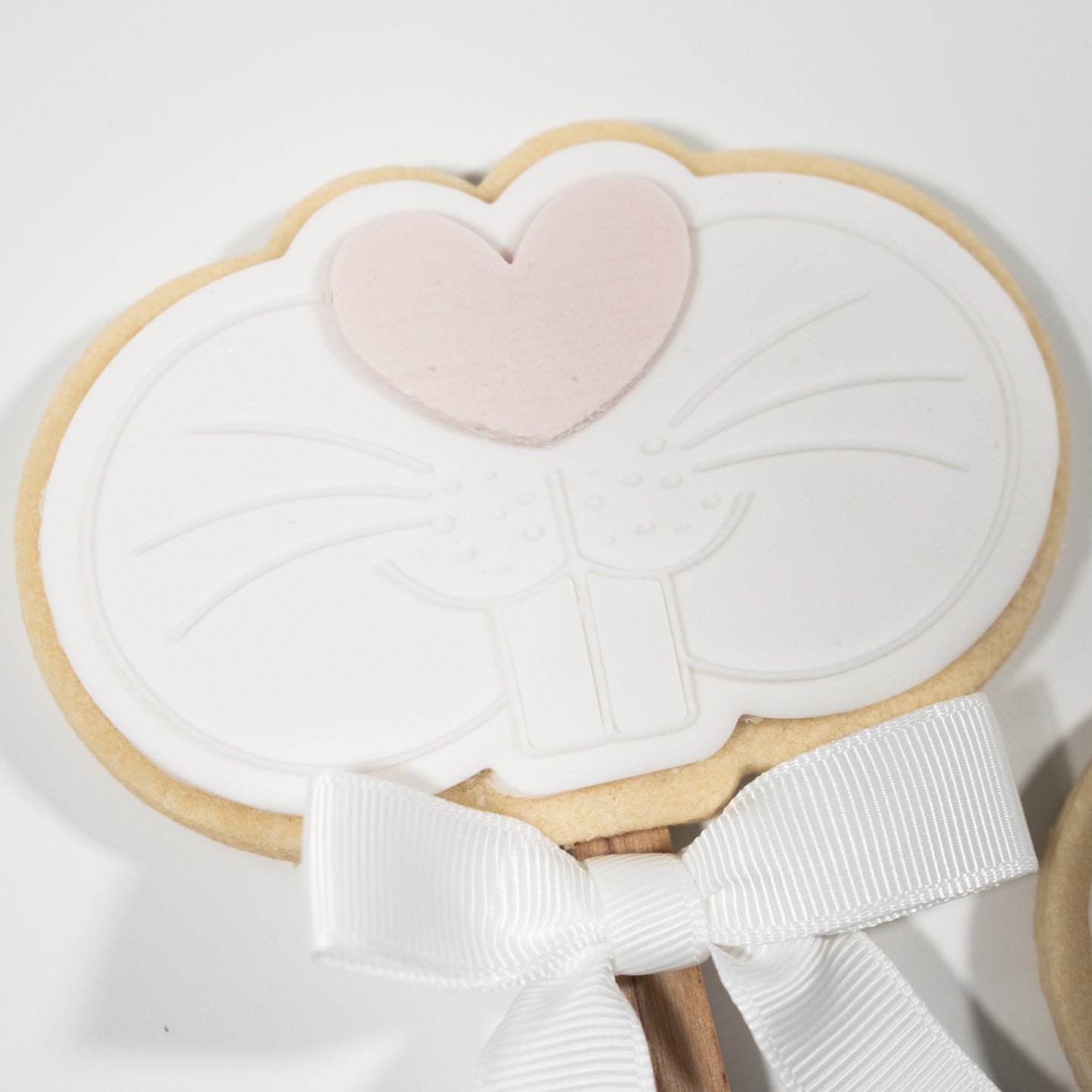 Playful Bunny Cookie Pop